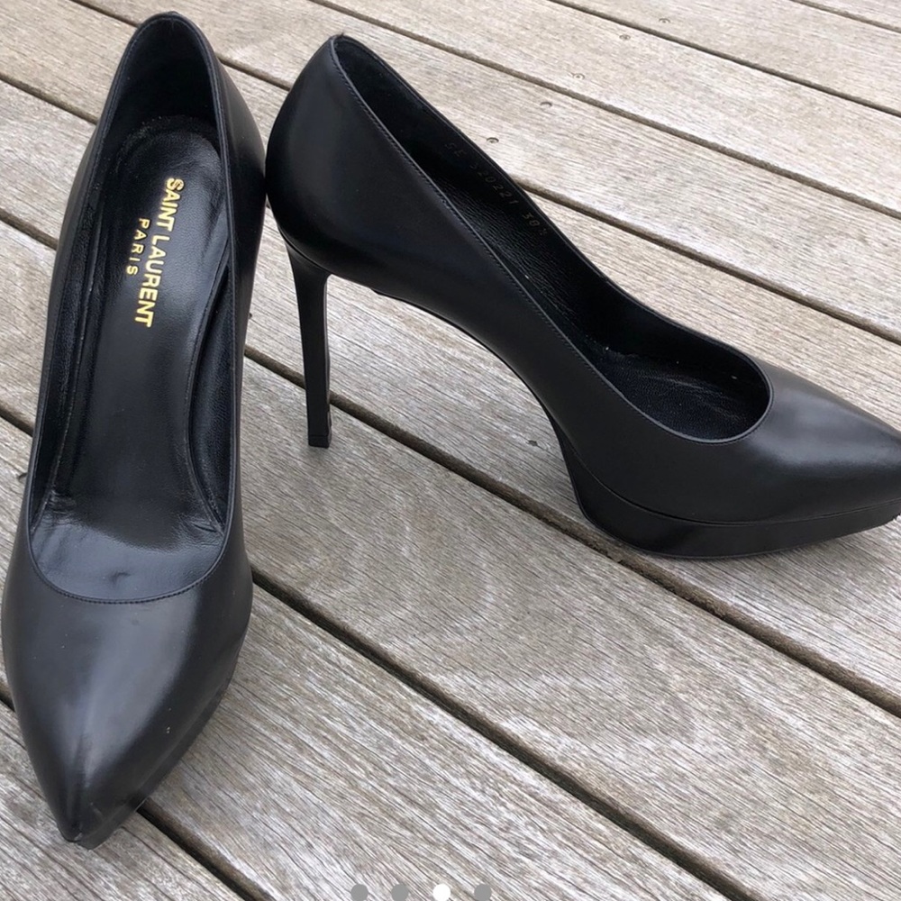 Saint Laurent Black Heels (in excellent condition)